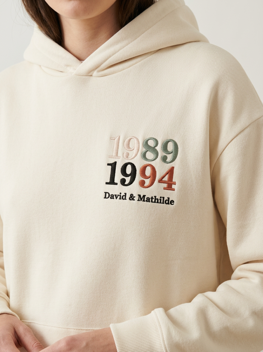 Hoodie Brodé — Notre Héritage — Duo
