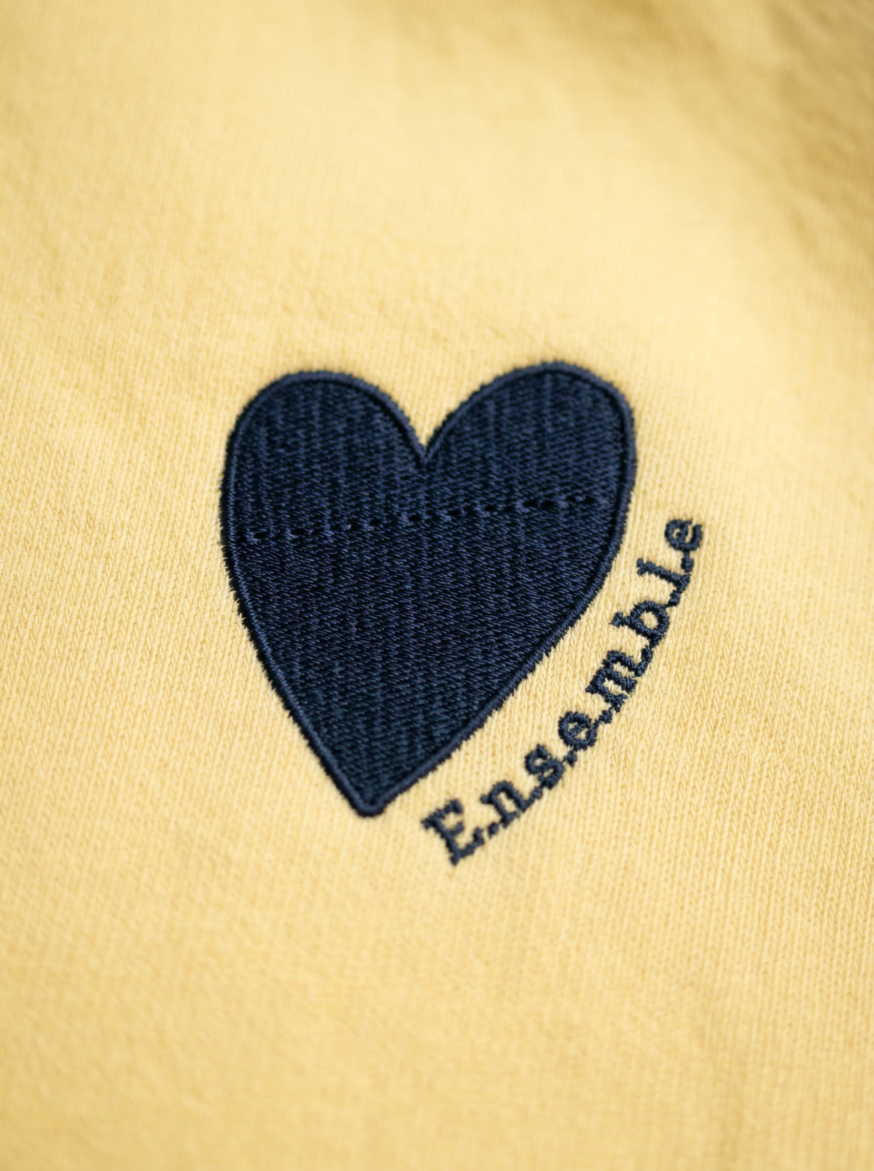 Hoodie Brodé — La Confidence