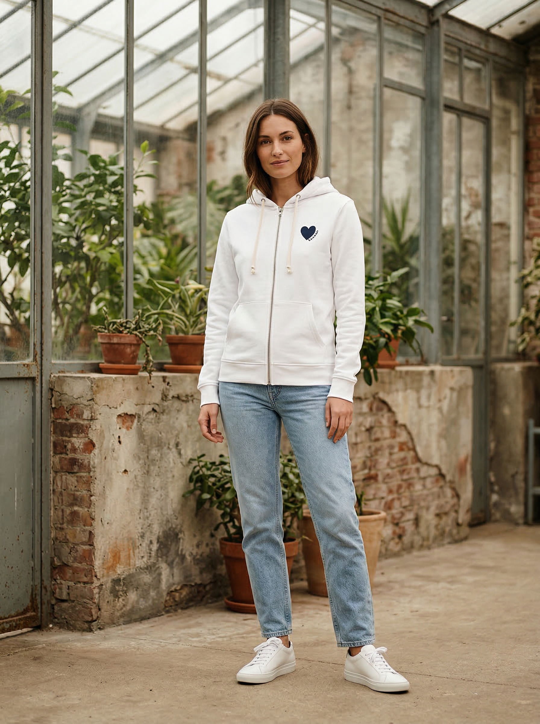 Zoodie Brodé — La Confidence