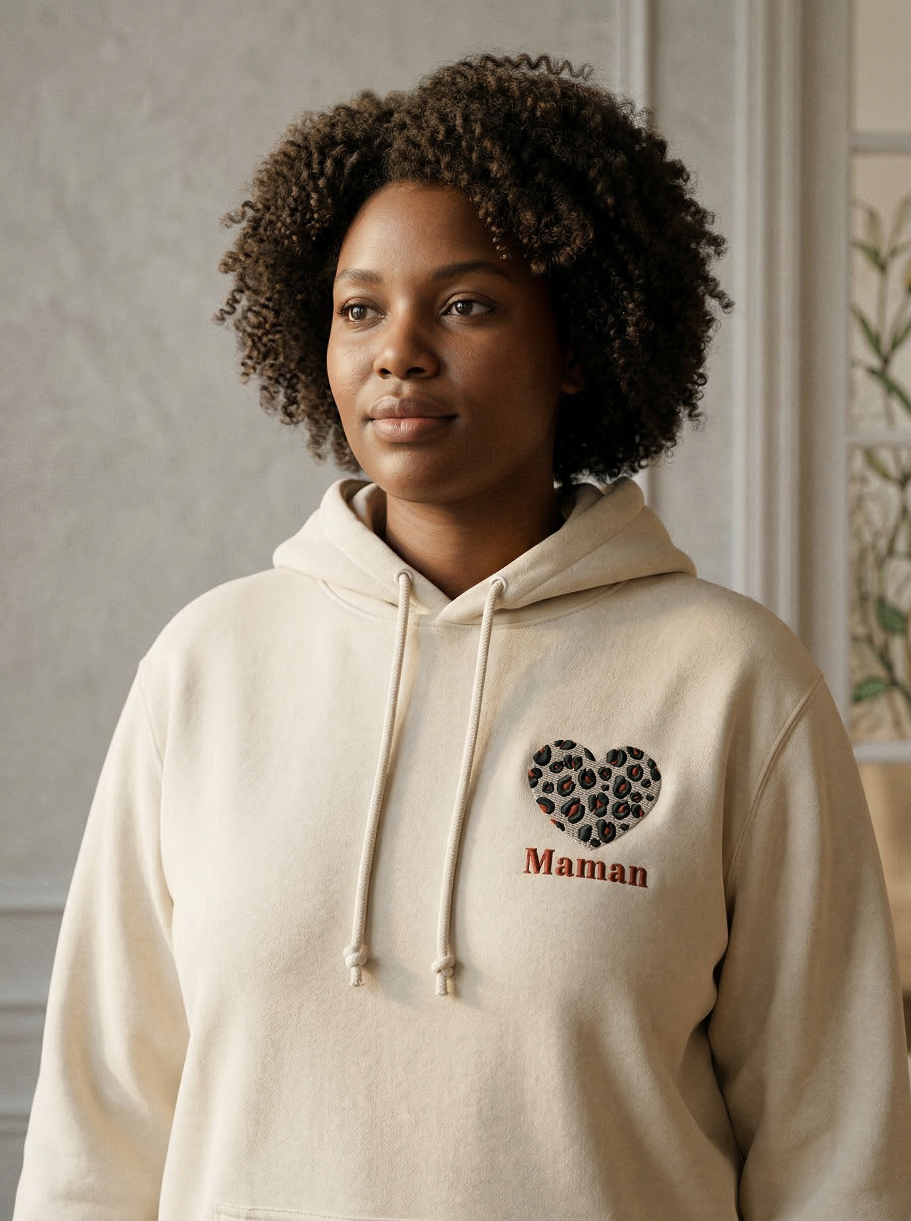 Hoodie Brodé — La Féline