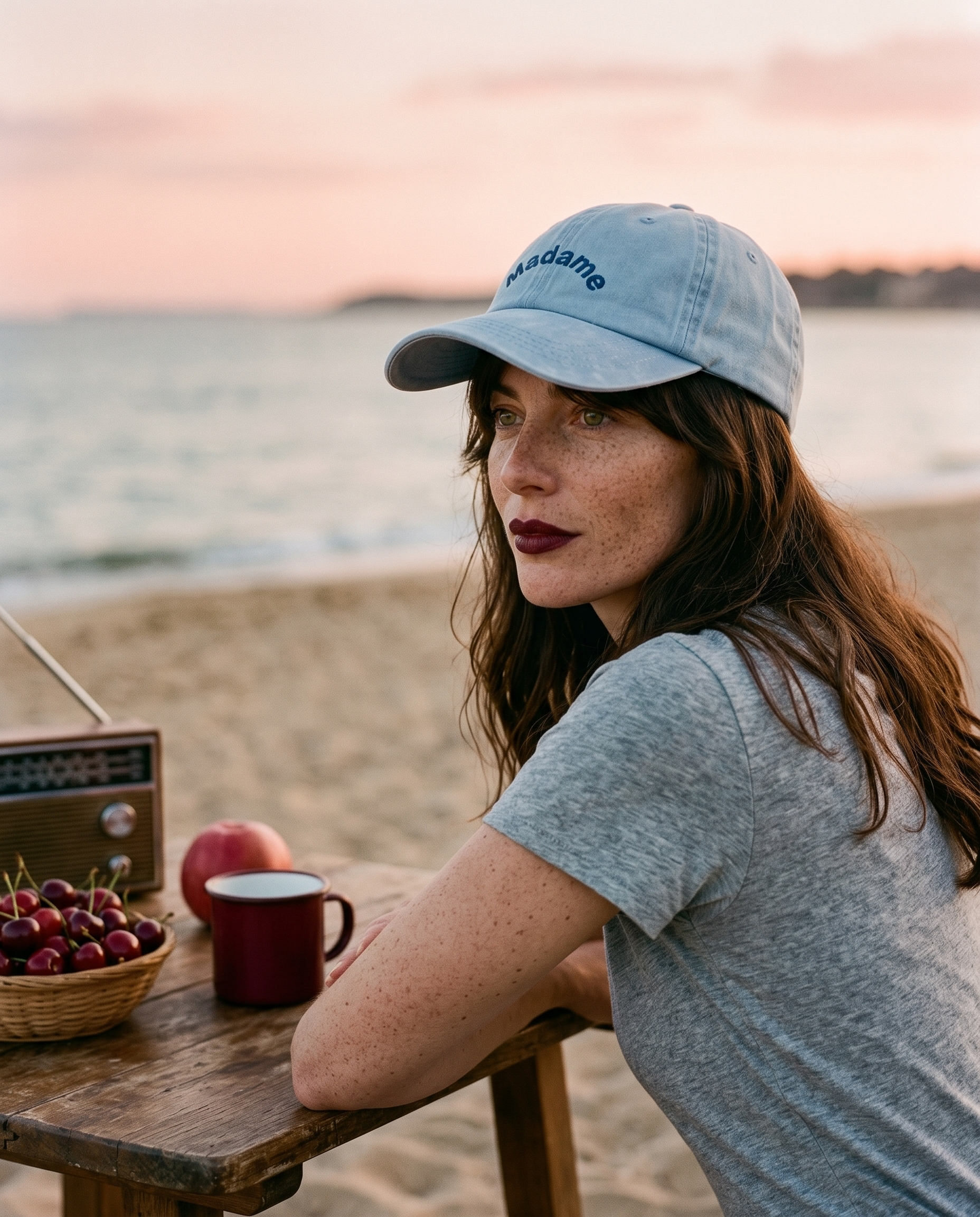 La Casquette brodée, La Ronde