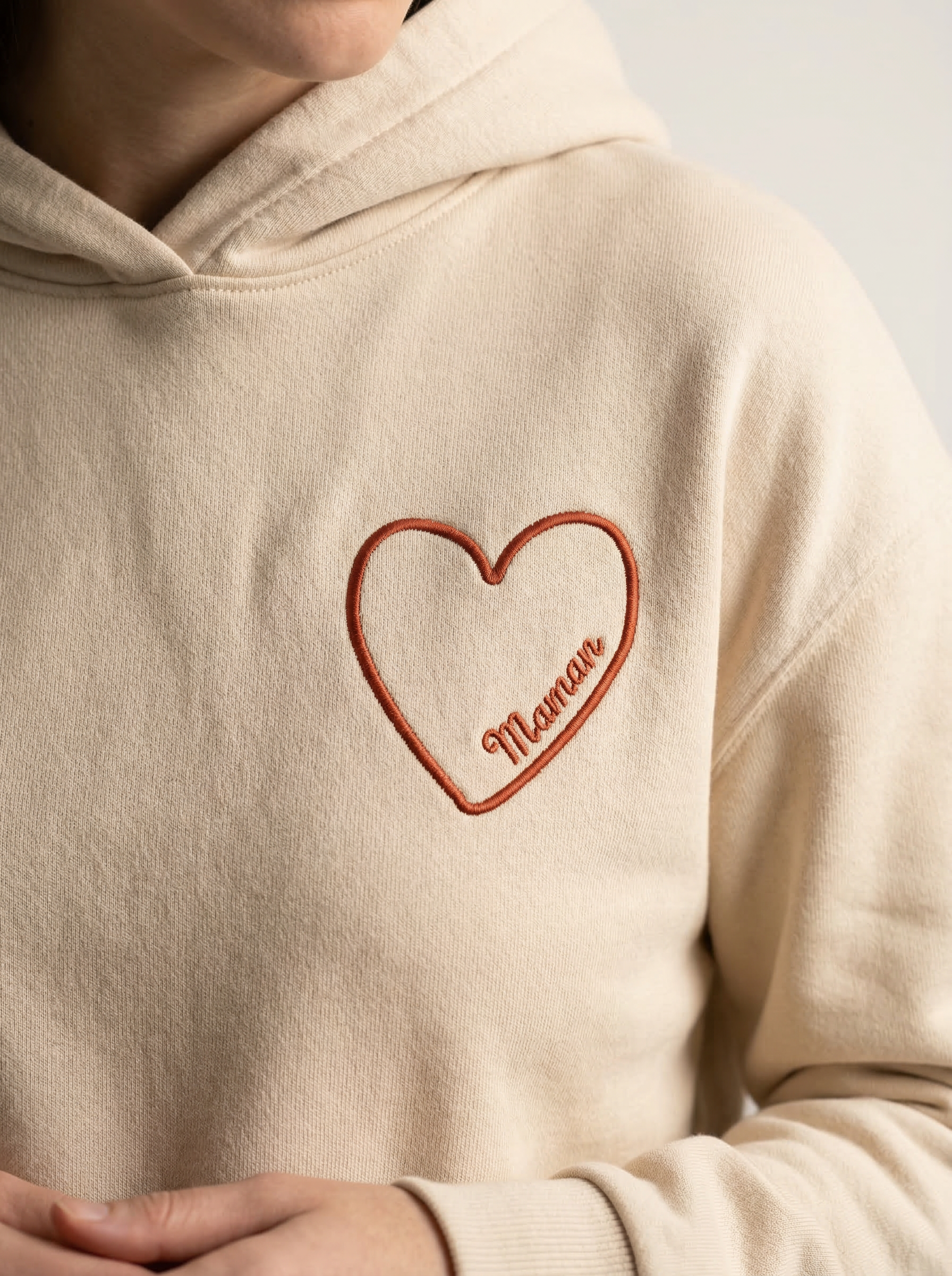 Hoodie Brodé — L'Ambre