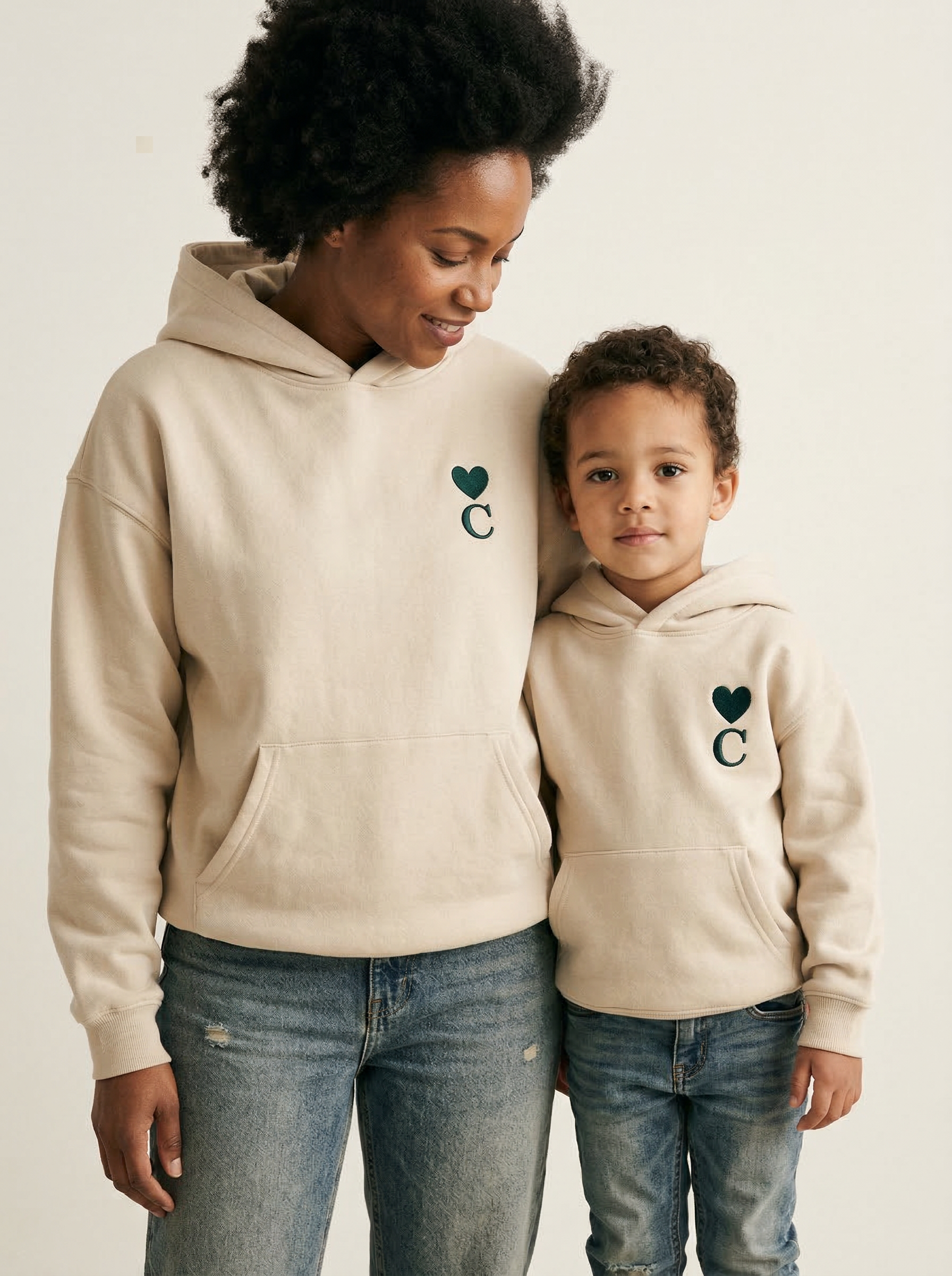 Hoodie Enfant Brodé — La Brigitte