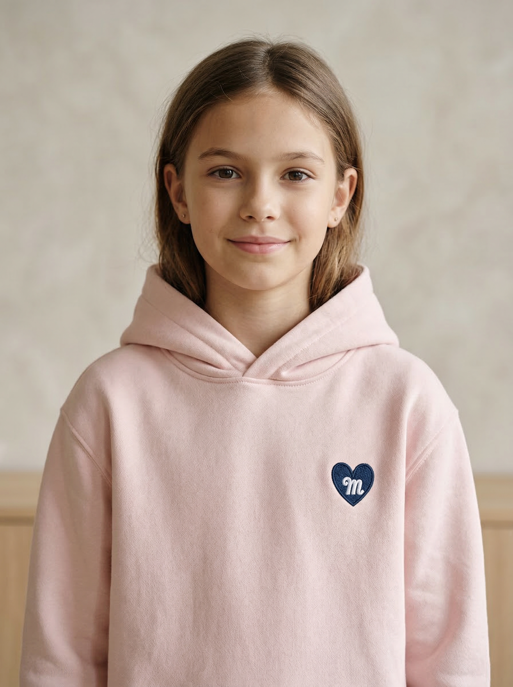 Hoodie Enfant Brodé — Le Câlin