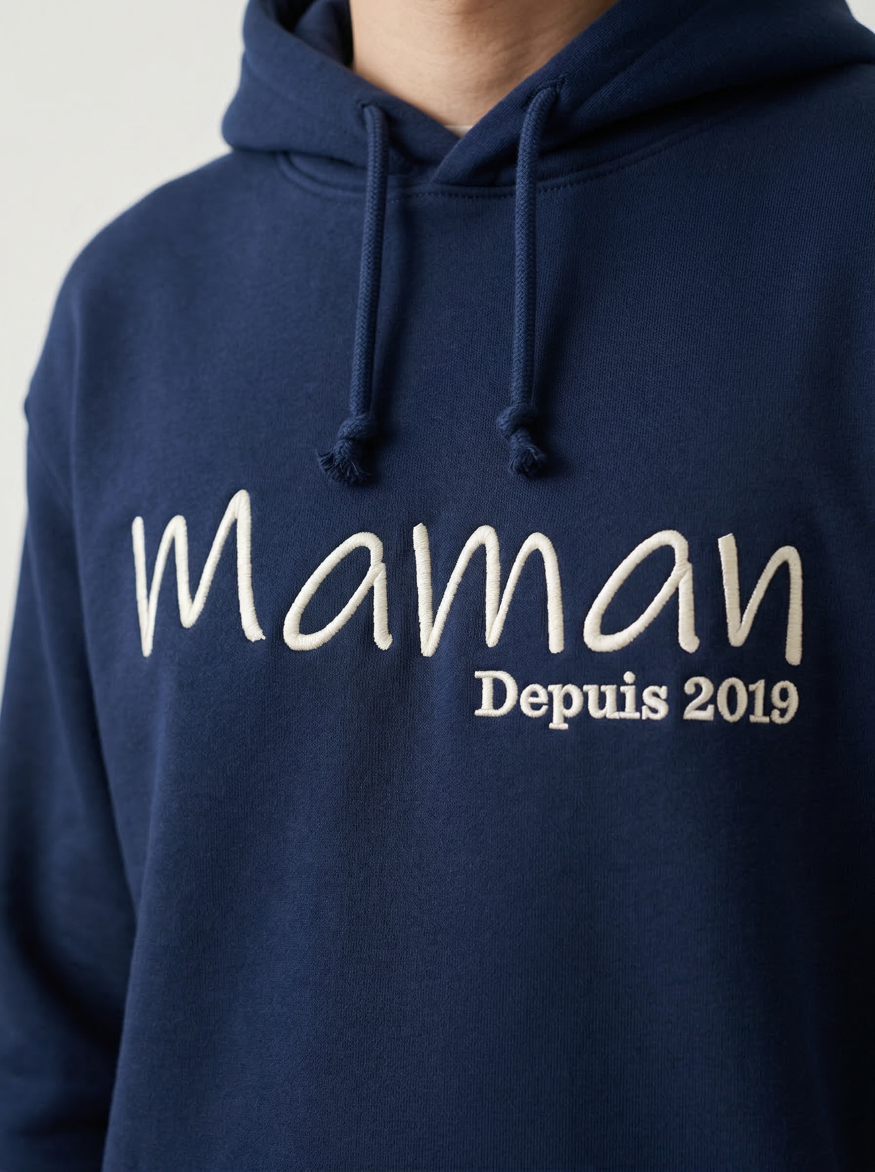 Hoodie Brodé — Le Depuis